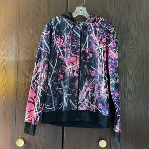 Muddy Girl Moonshine hooded pink, black and navy camo jacket. Size Large